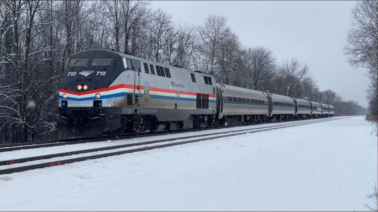 empire-service-amtrak-284-races-by-on-a-snowy-friday-morning-jordan