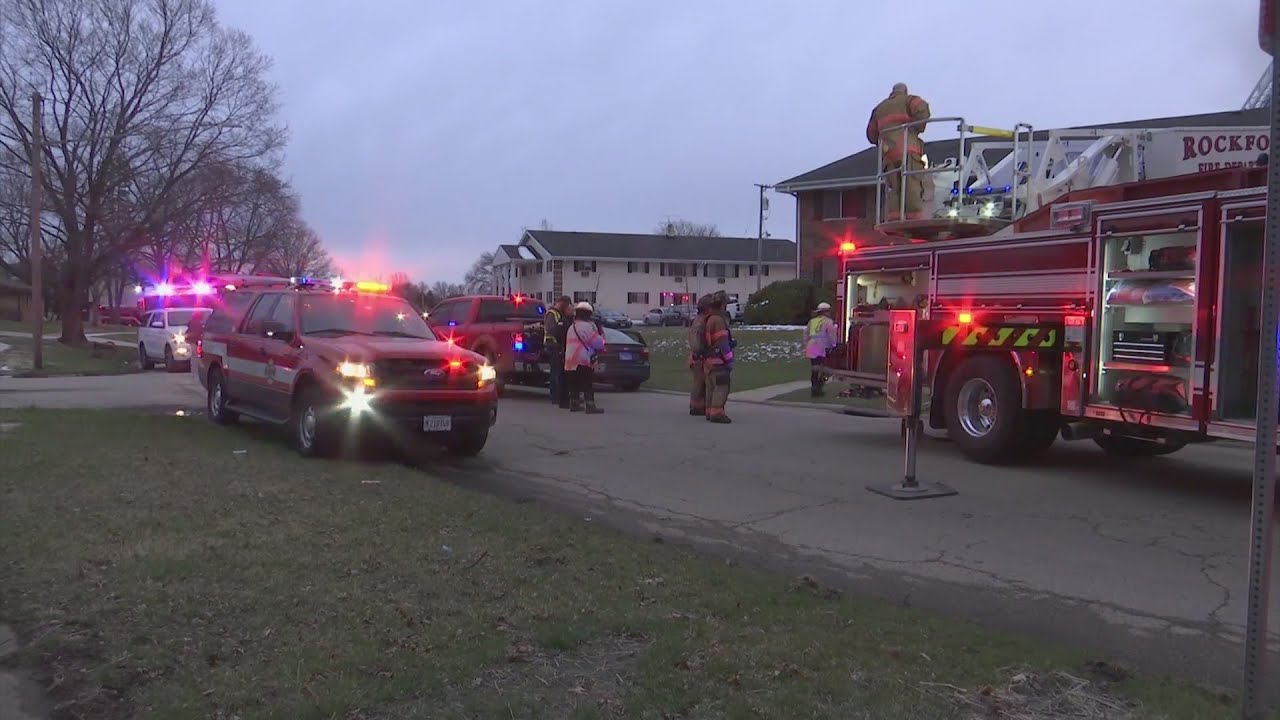 32 residents displaced in Rockford apartment fire - YouTube