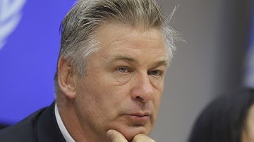 VIDEO | Alec Baldwin to be charged with manslaughter in set shooting