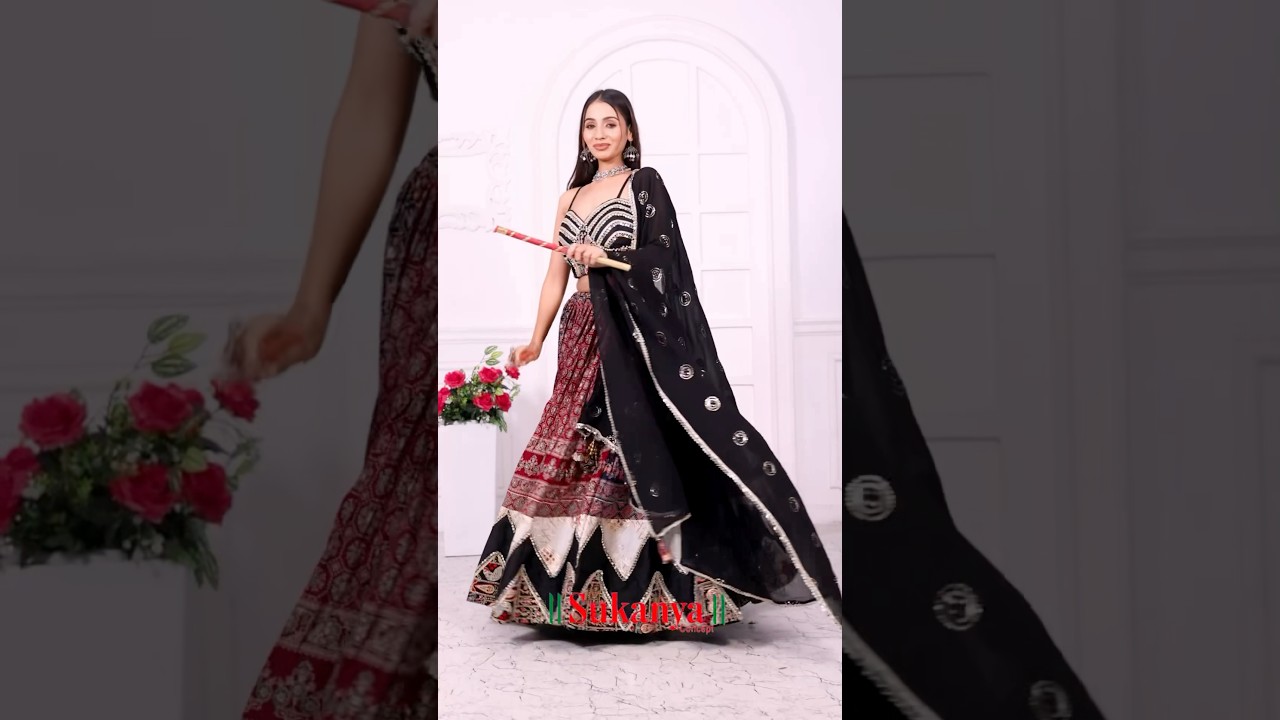 Get ready to shine this Navratri with our gorgeous chaniya cholis! Check description