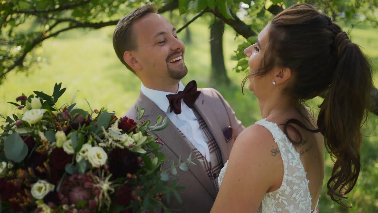 Zuzka & Adam | Svatební video | Samota Karlov