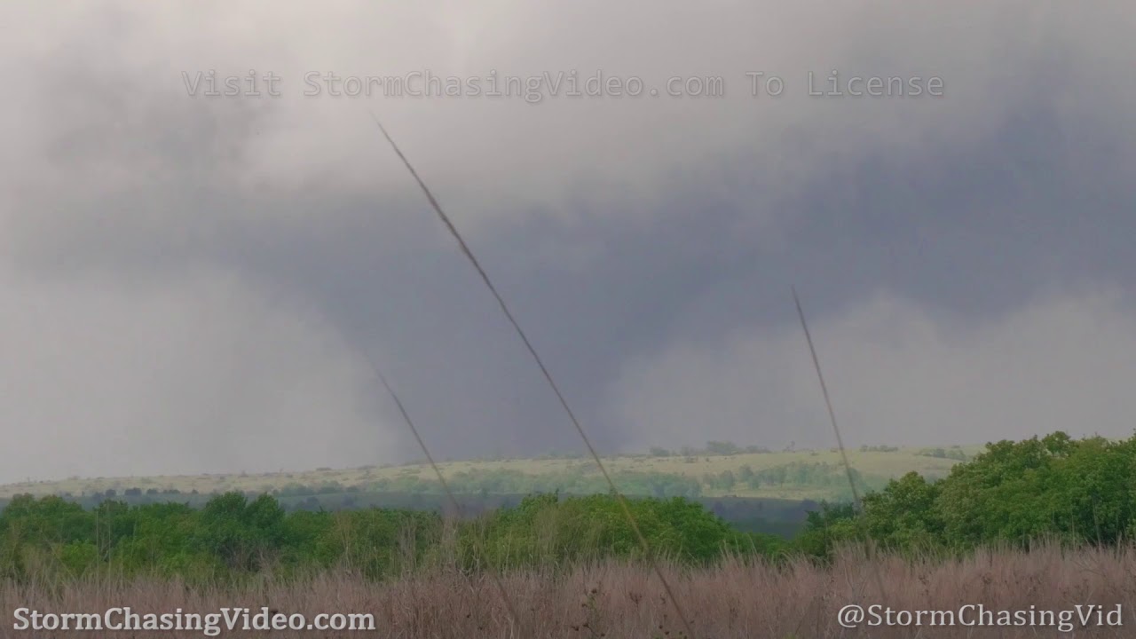 Large Tornado near Springer, OK - 4/22/2020