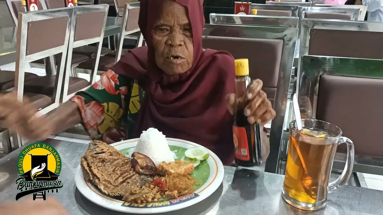 Memberikan Sedikit Kebahagiaan Untuk Nini Sarinah