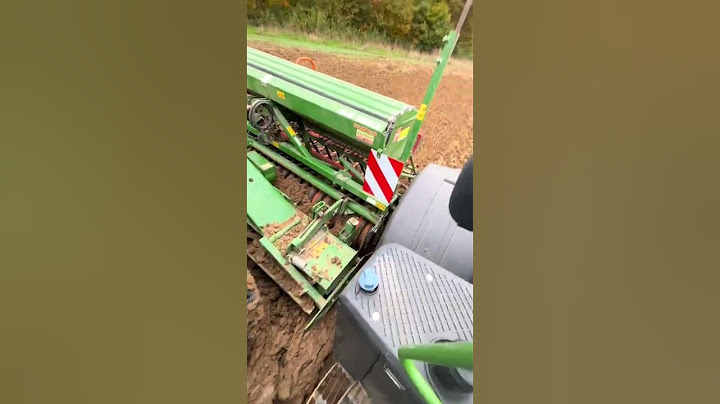 FARMER - WHEN YOU ARE CLOSE TO AN ACCIDENT IN A FIELD #farmer #agriculture #tractor