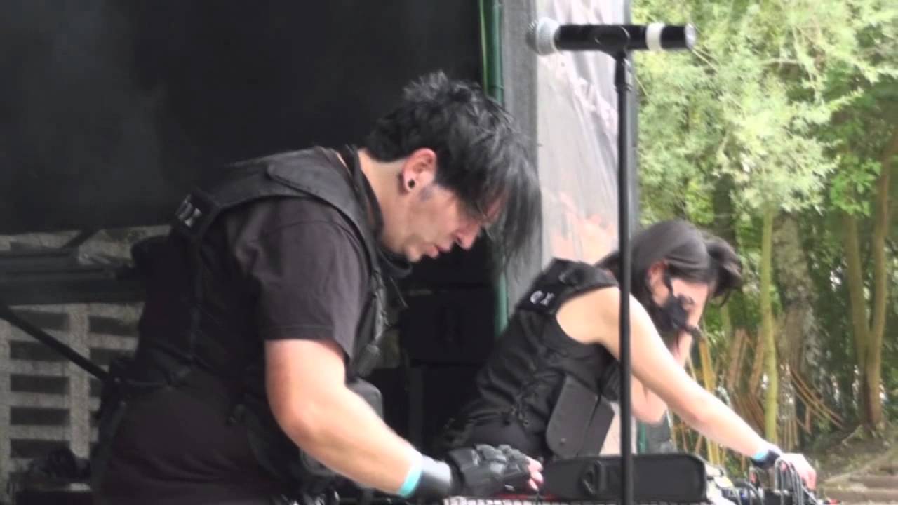 XotoX - Mechanische Unruhe (live @ NCN5-Festival)