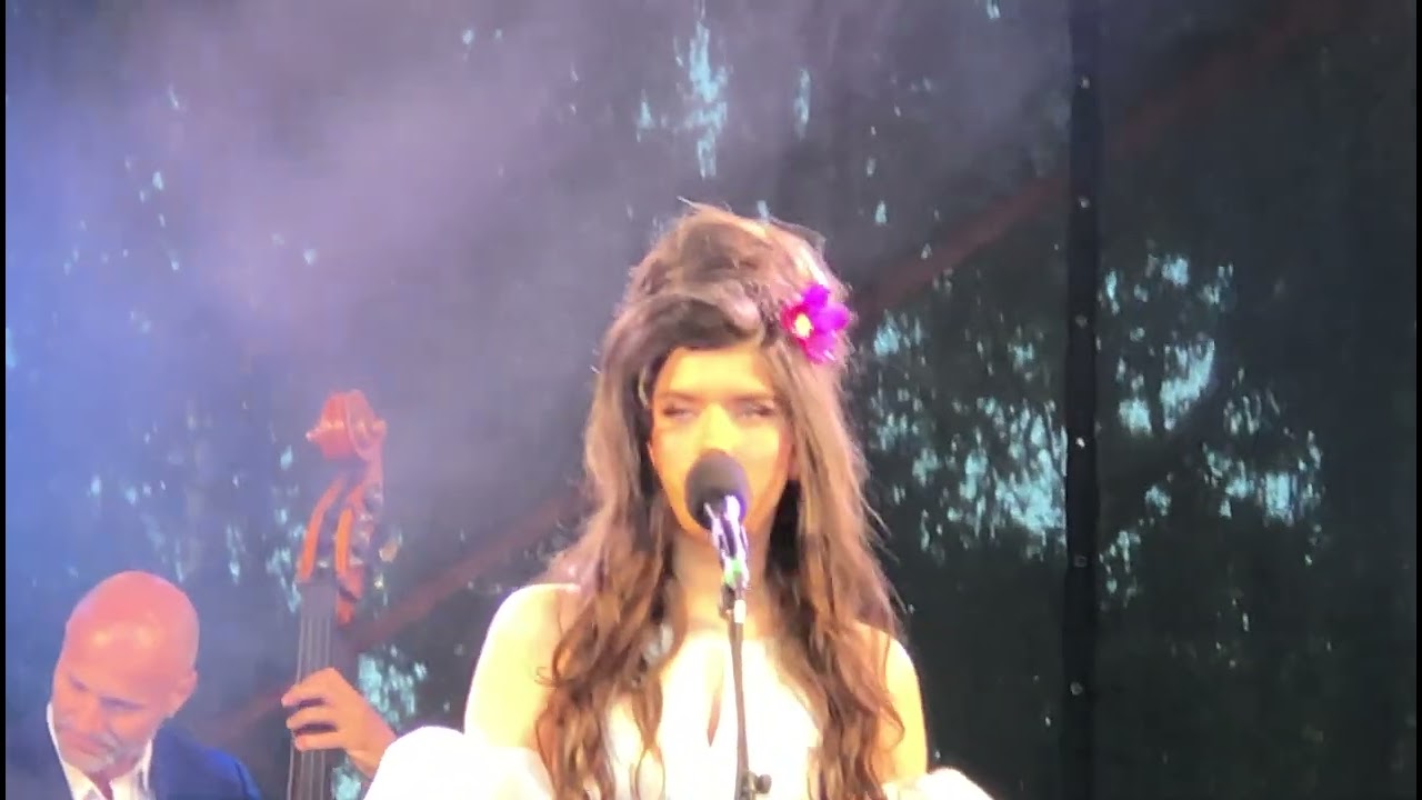 Angelina Jordan - Suspicious Minds og I Have Nothing - Kurbadhagen, Sandefjord 10.juli 2022.