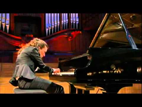 Chopin Competition 2010 - Yulianna Avdeeva - Sonata no2 in b flat minor - 1st movement