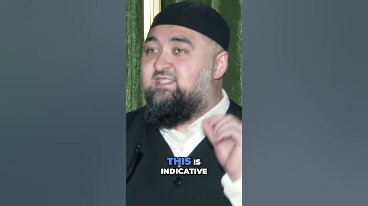 Allah Only Gives The Deen To Those Whom He Loves | Shaykh Navaid Aziz #MuslimShorts