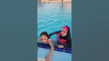 المصيف و المسبح حركة حمام السباحة 