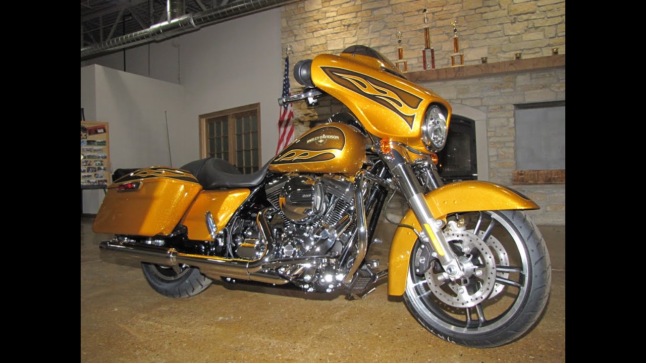 2016 HARLEYDAVIDSON STREET GLIDE SPECIAL FLHXS HARD CANDY GOLD FLAKE