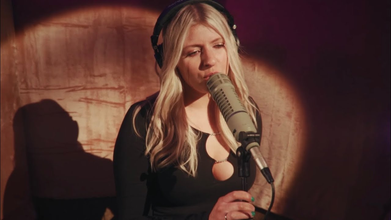 Jess Hayes - ‘People Get Ready’ (Curtis Mayfield Cover) Live at Temple Music Studio Jess Hayes - ‘People Get Ready’ (Curtis Mayfield Cover) Live at Temple Music Studio 