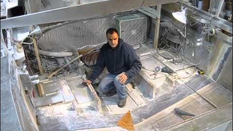 Stretching Fibreglass Powerboat - Part 4