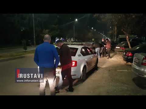 მამაკაცმა მაღაზიის ვიტრაჟი გატეხა და შიგნით შესვლას აპირებდა