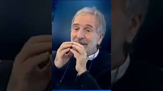 Ο Μάνος Δανέζης για γνώση πειραμάτων #shorts #επιστήμη #sciencefacts