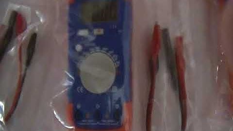 CAPACIMETRO  DIGITAL  A6013L