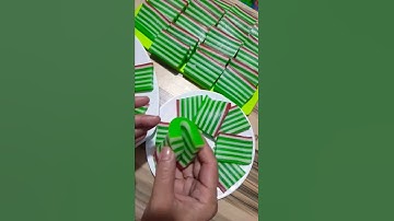 Thumbnail of Kue Lapis Tepung Tapioka | Resep Lengkap Cek Youtube Nurlis Mawarni #shorts