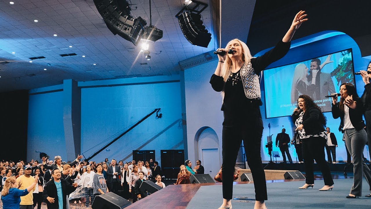 En Alta Voz (en vivo) New Wine El Rey Jesus YouTube