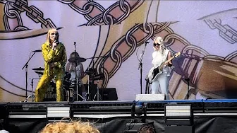 Goldie Boutilier - Body Heat @ Ohana Festival 2024 Goldie Boutilier - Body Heat @ Ohana Festival 2024
