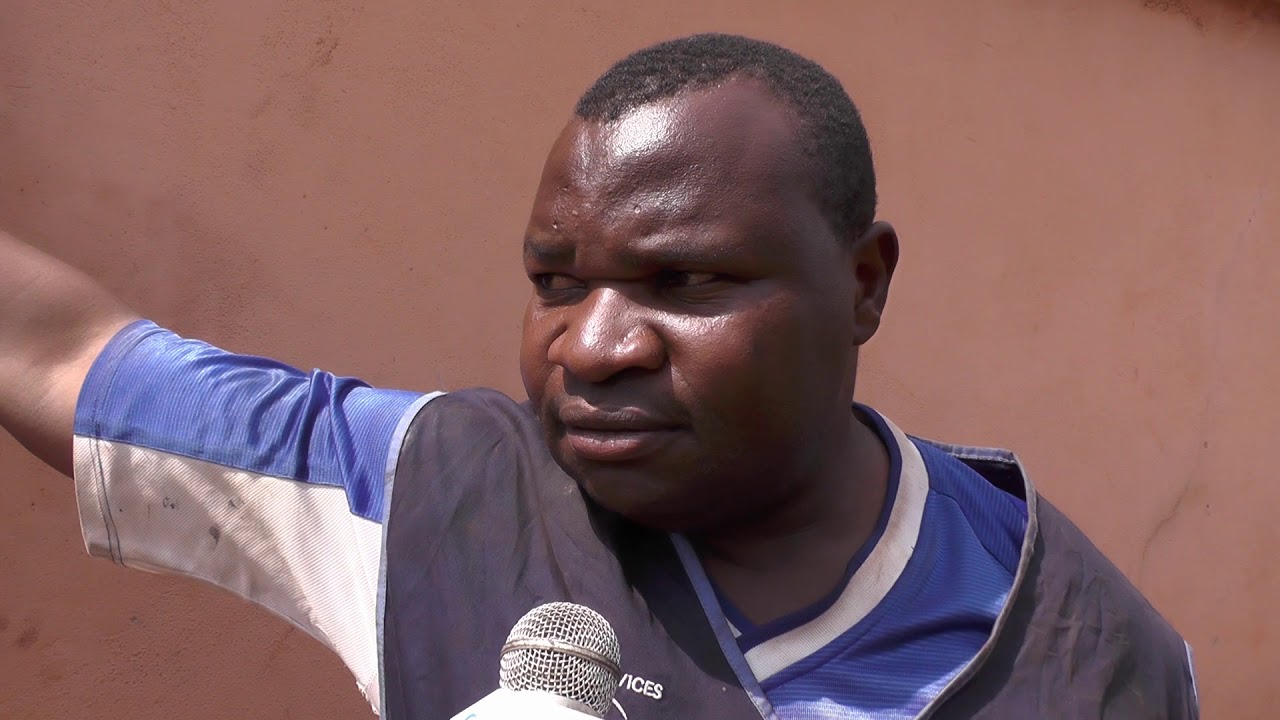 VEHICULE FABRIQUE A LA MAIN A L'OUEST CAMEROUN