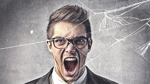 Photoshop Tutorial : Broken Glass Effect Manipulation