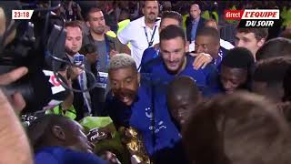 The Whole Nation of France Singing N’Golo Kante Song!