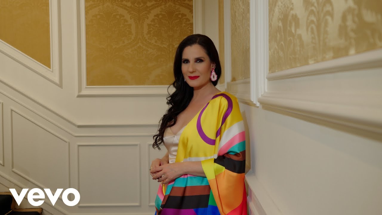 Watch Diana Navarro - Se Dice on YouTube Watch Diana Navarro - Se Dice on YouTube