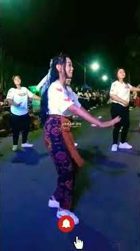 geal geol aduhai kawan #cewekcantik #karnaval #dancerkarnaval