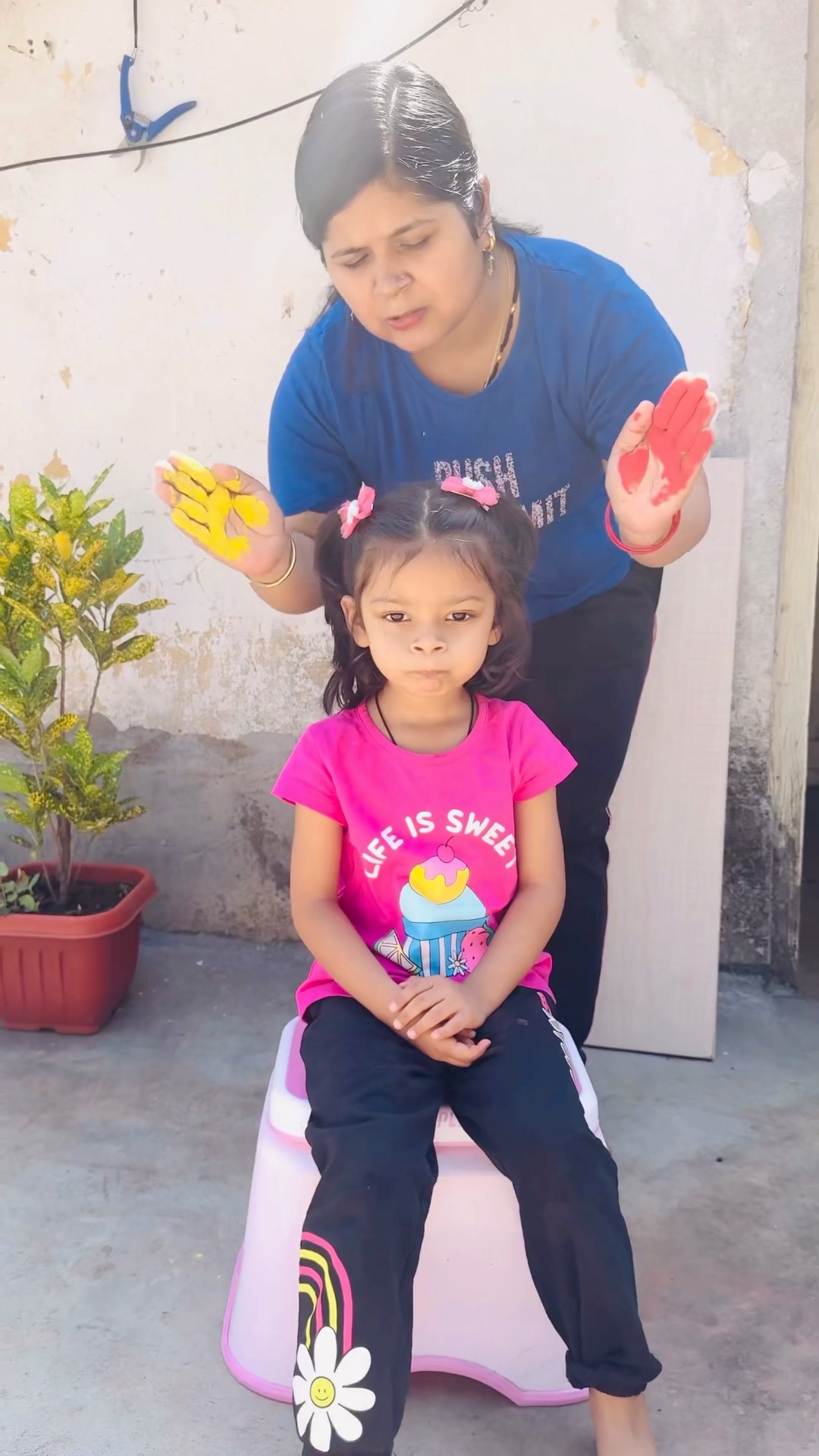 Tooktook mummy kisne kiski picture bigadi