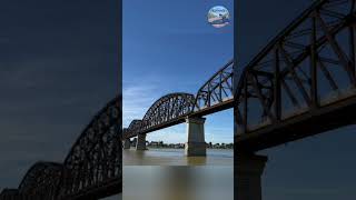 VIDEO POSTCARD- Louisville Photo Walk: Southern Charm & Travel Tips #shorts