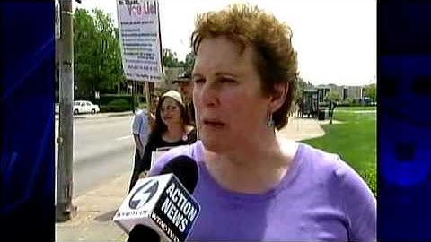 Some Protest Obama In Pittsburgh