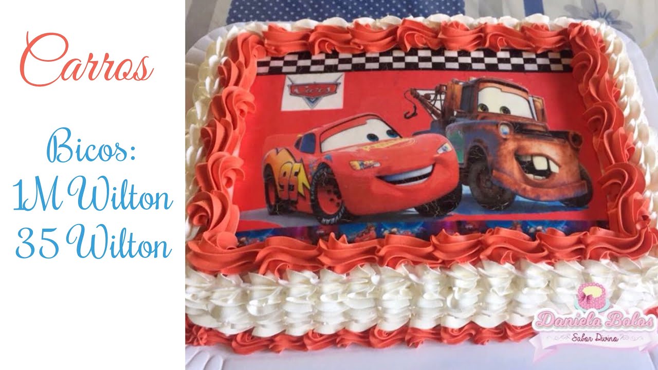 bolo carros com topper  Bolo carros, Bolo de aniversário de carros, Bolo  de carro