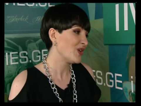 მონაწილეები პირველი სიმღერის შესრულების შემდეგ