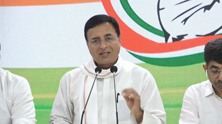 Special Congress Party Briefing by Shri Randeep Si...