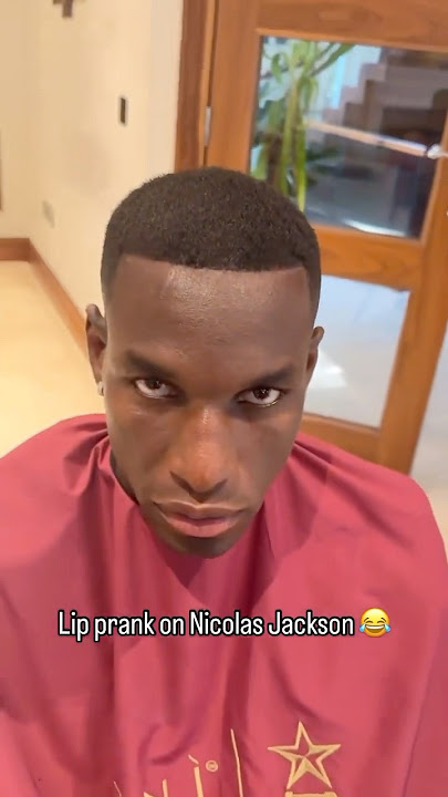 PRANKING NICOLAS JACKSON 💀💀💀 #shorts #barber #joke #funny #football