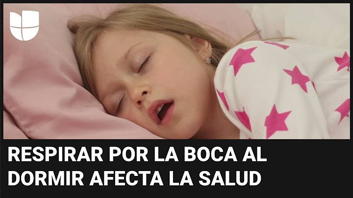 ¿Tu hijo duerme con la boca abierta? Te explicamos por qué le puede causar problemas de salud