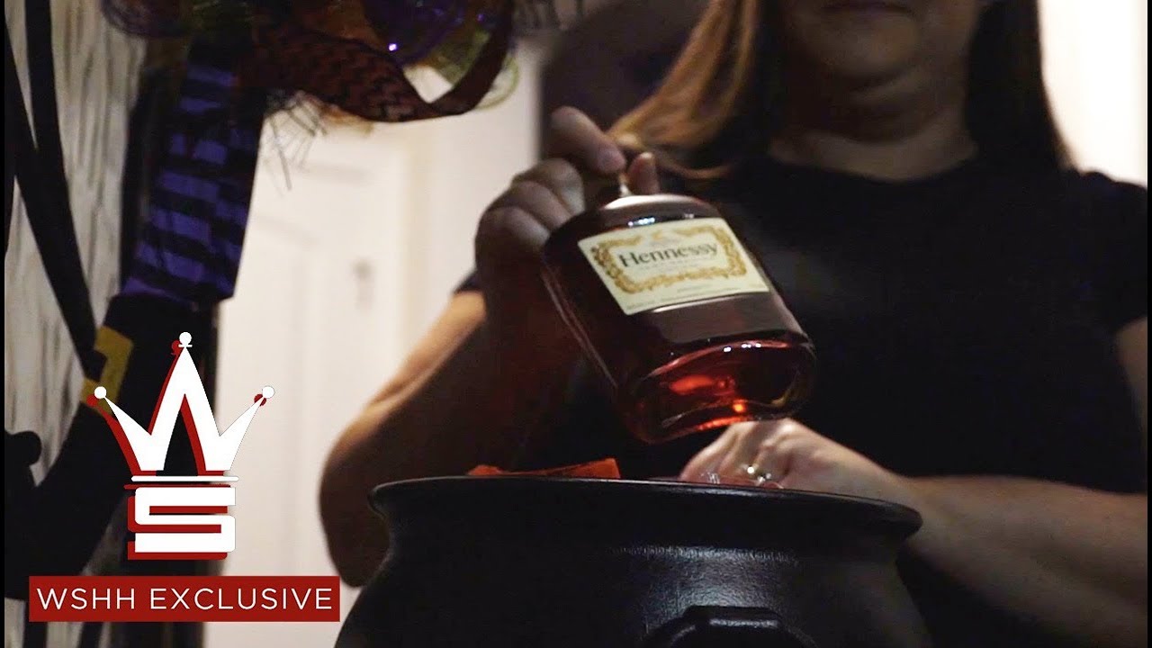 Harvey J- Walk With The Bag! お金で歩く！(Official Video)