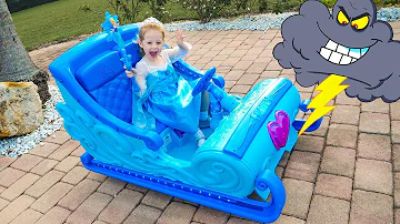 Disney Frozen Sleigh Ride and saving toys