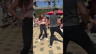 تحدي الرقص بين فتاة والامبراطور تامر عقيل  رب الدبكة Amazing Girl Dance