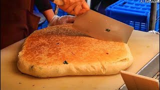 Melaleuca large green onion pancake 蔥花千層大餅 - Taiwanese street food