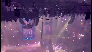 Hong Kong concert big screen falls   new angle Net Worth