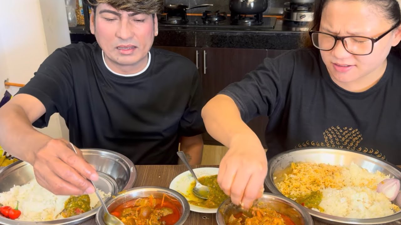 आज लखने दाजु र काईलीको दीन झगडा नगरि बीत्ला त?जे भएता पनि मिठो खाना खानै पर्यो 