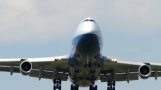 Silkway 747 landing