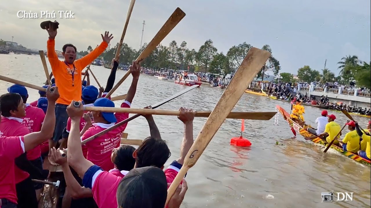 Vòng bảng đua Ghe ngo Chùa Phú Tức - Hấp dẫn đầy kịch tính