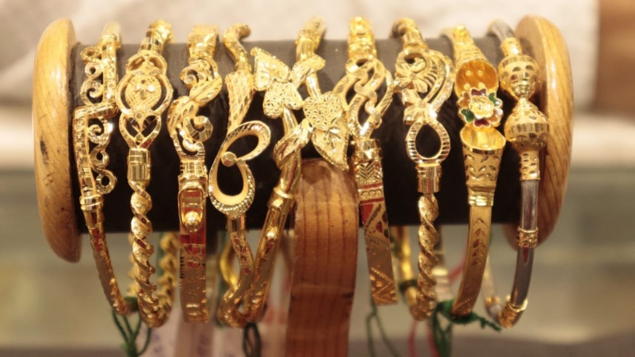 Noa badhano from ₹ 7000 | Light Weight Gold Loha Badhano Collection ...
