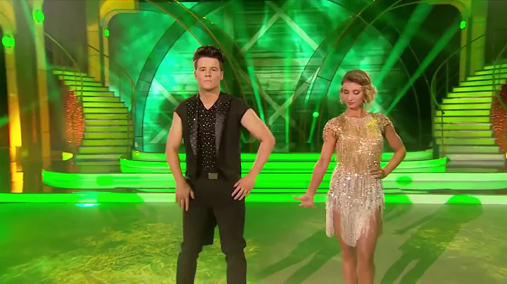 Dayl Cronin and Ksenia Zsikhotska - DWTS Week 1 - ...