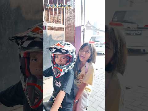 Alvaro yang Antar kak Ara #aradanalvaro #keripikkentangmasboy #shorts #comedy #trending