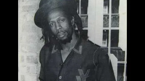 Gregory Isaacs - Poor Millionaire