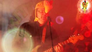 En Barpike - Frittgående Haner - Partymusikk