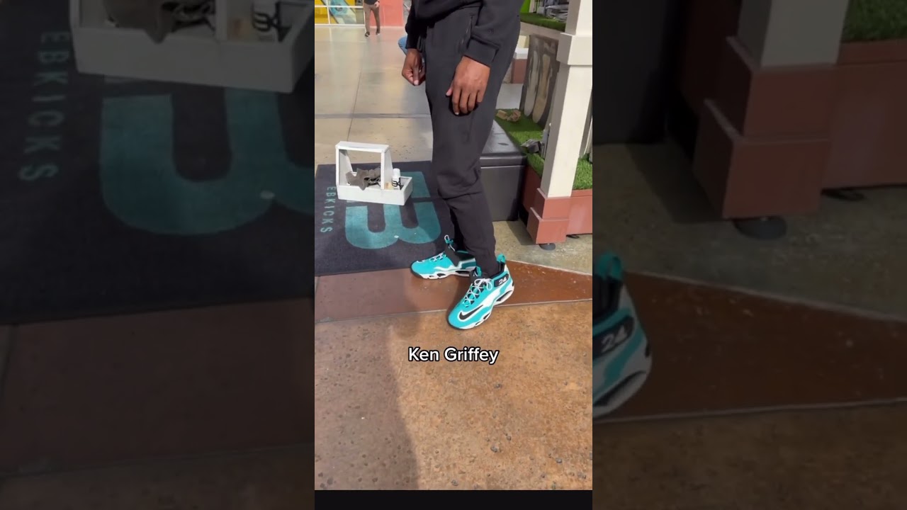 Which EBkicks employees had the best shoes on ? 