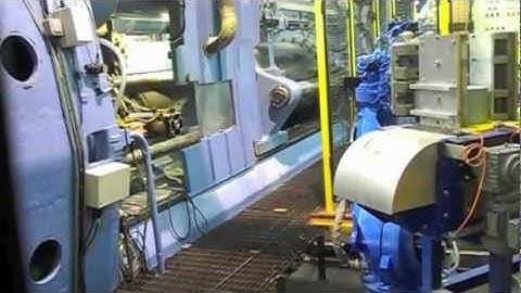 Yaskawa Robot Insert Loading a 3500t Press
